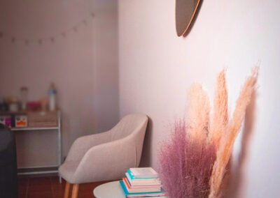 Salle d’attente de l’institut de massage bien-être à Lescure près d’Albi